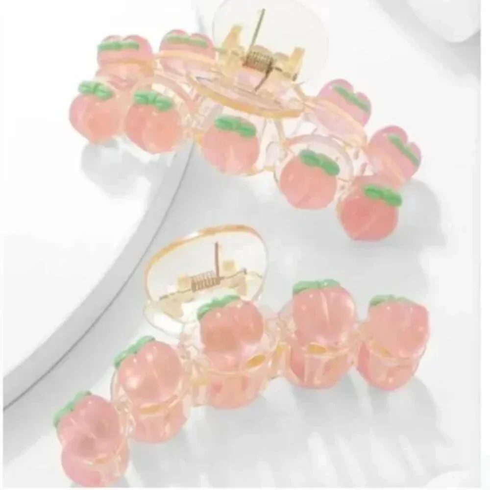 ⭐️ FREE Peach Fruit Hipster Hippie Artsy Trendy Modern Girly Hair Claw Clips Set